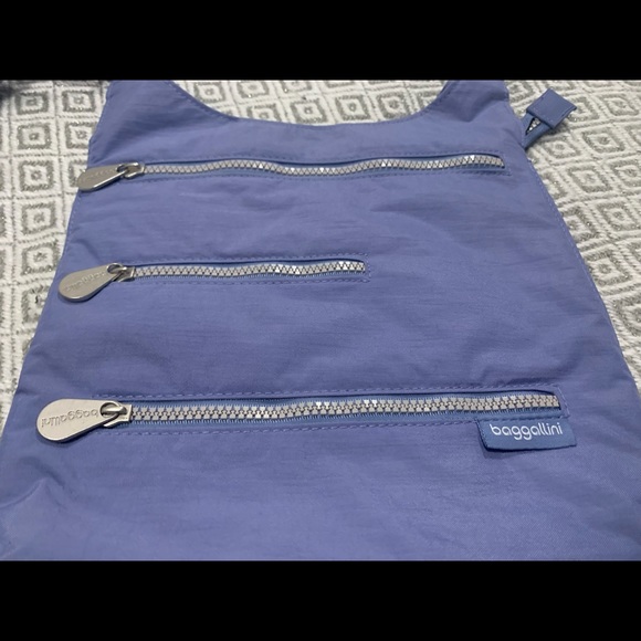 Baggallini NWOT Big Zipper Bag - Picture 3 of 9